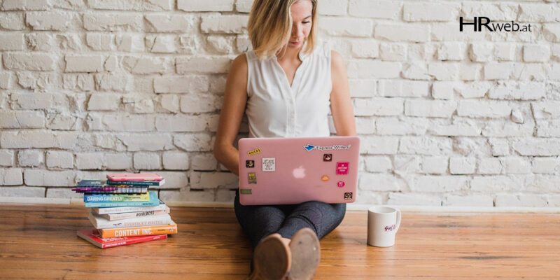 influencer-laptop